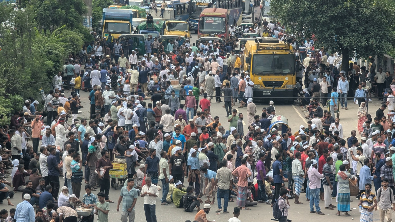 মহাখালী থেকে এয়ারপোর্ট—জ্যামে থমকে ঢাকা!