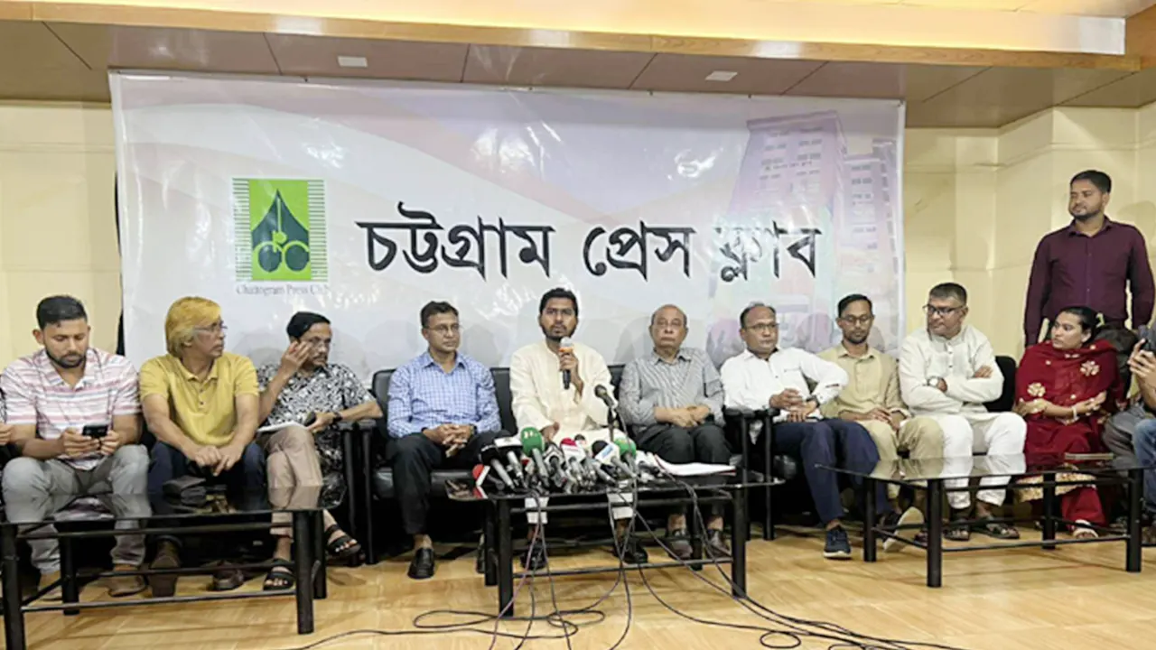 চাঁদাবাজ ধরে থানায় পাঠালে দলীয় নেতা-কর্মীদের ঘেরাওয়ের হুমকি: নুর