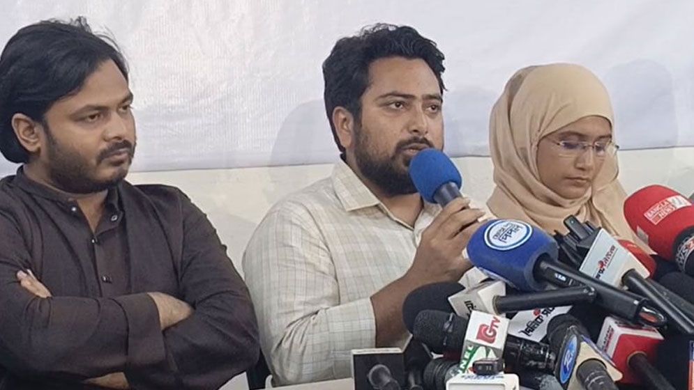 জুলাইয়ের মোড়কে অপরাধে ছাড় নয়, প্রশাসনকে কঠোর হওয়ার নির্দেশ নাহিদের”
