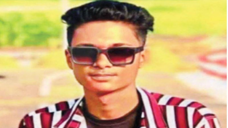 বাবা-মায়ের হাতে ছেলের মৃত্যু: বন্ধুরা বলছেন মাদকাসক্ত ছিলেন না হাসান