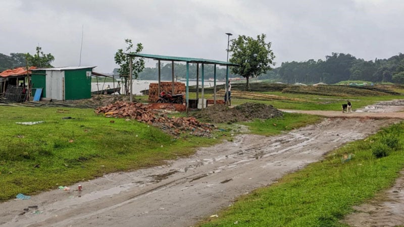 আ.লীগ নেতাকে হটিয়ে আবারো নদীর জমি দখল