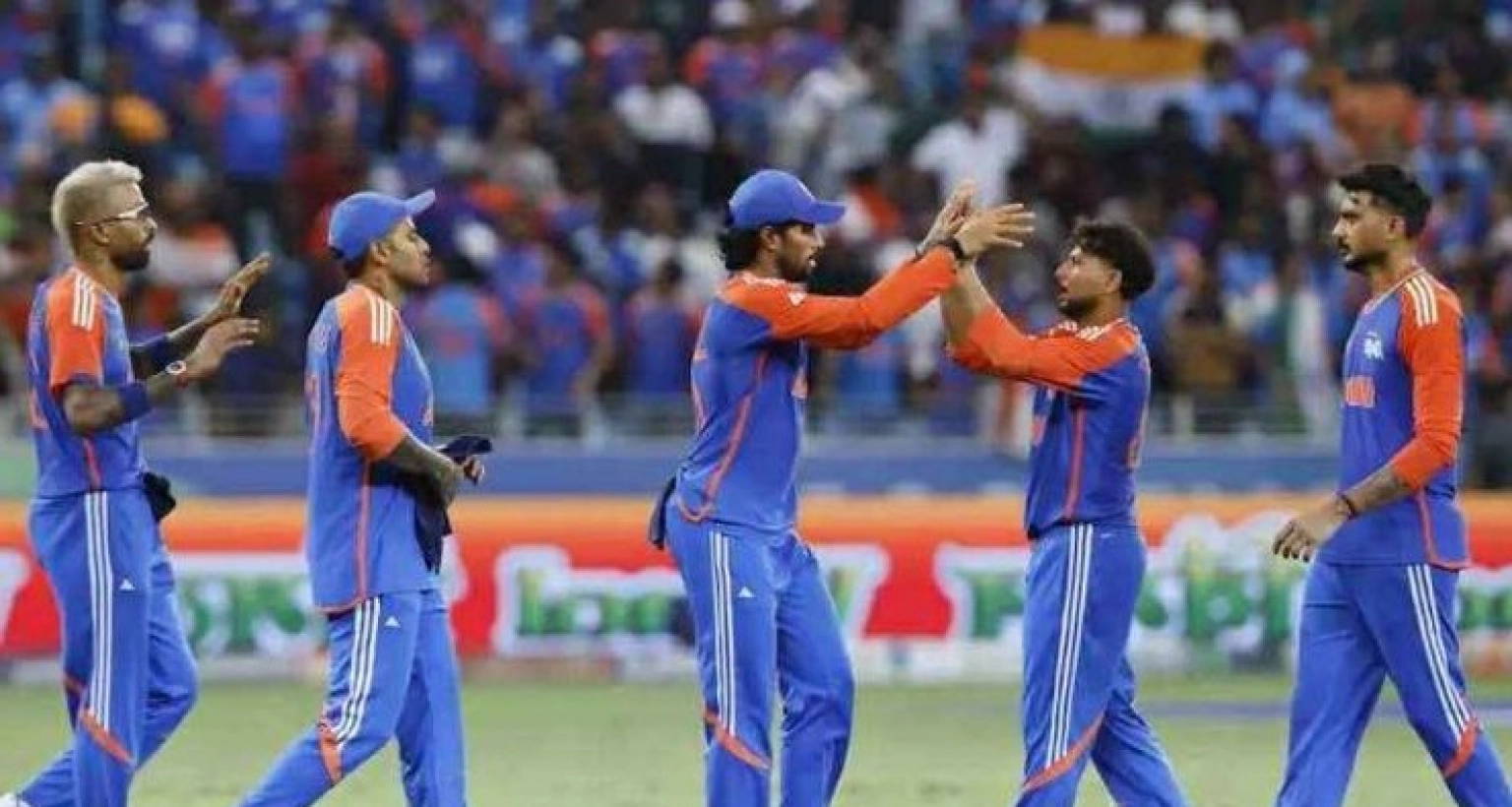 ২৫ বল থাকতে ভারত তুলে নিল ৭ উইকেটের বড় জয়