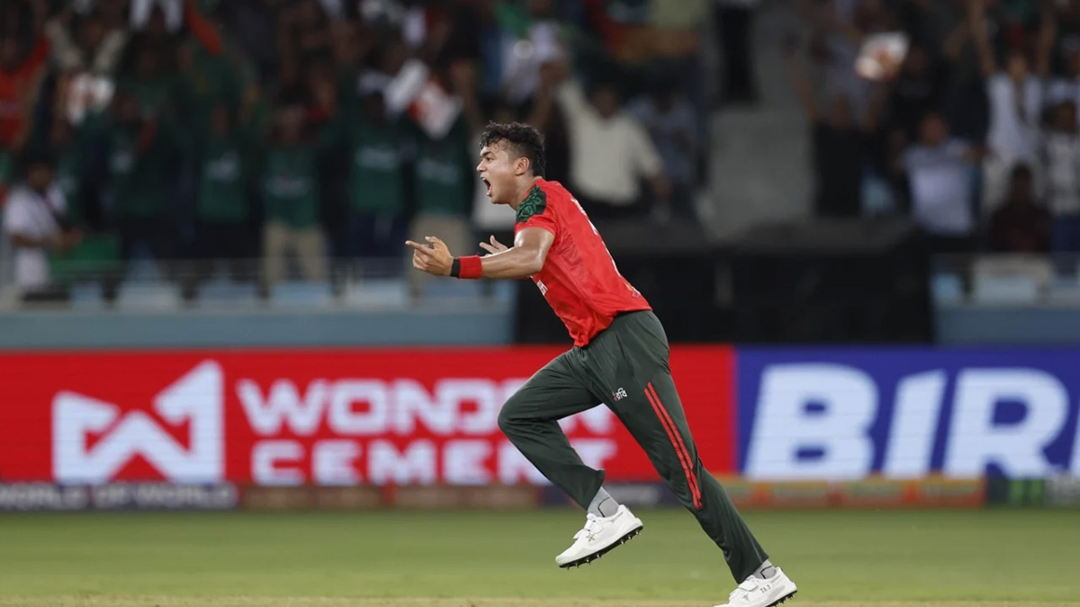 তৃতীয় বাংলাদেশি হিসেবে আন্তর্জাতিক টি-টোয়েন্টিতে তাসকিনের শত উইকেট