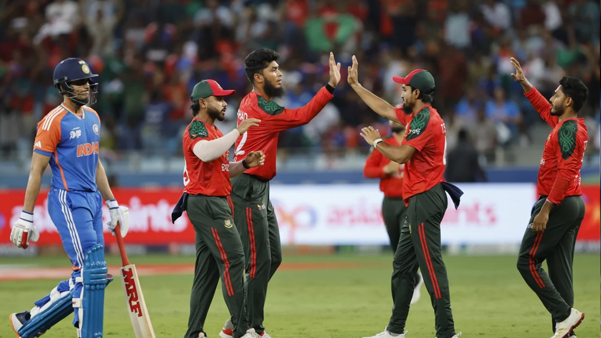 বাংলাদেশকে ১৬৯ রানের টার্গেট দিল ভারত