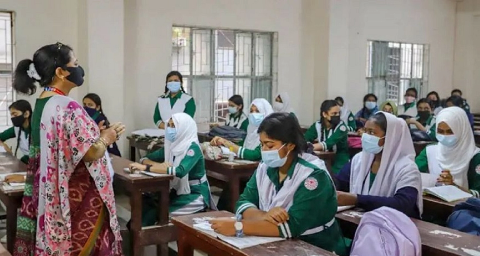 নতুন সুখবর এমপিওভুক্ত শিক্ষক-কর্মচারীদের বেতন নিয়ে