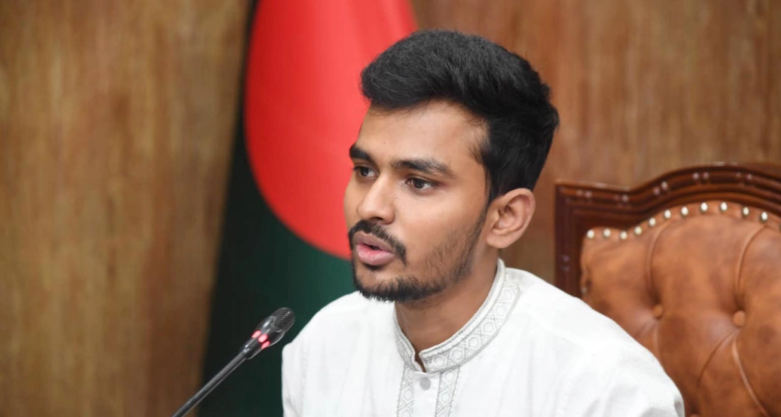 জানি না, এসব কারা করছে, এর সঙ্গে আমি জড়িত নই: আসিফ মাহমুদ