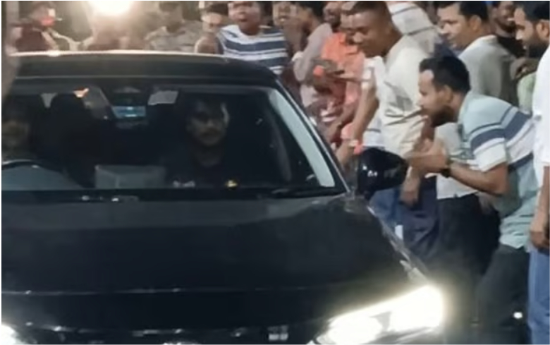 বিমানবন্দরে ক্রিকেটার হেনস্তা, জড়িতদের ধরতে পুলিশের সহায়তা চেয়েছে বিসিবি