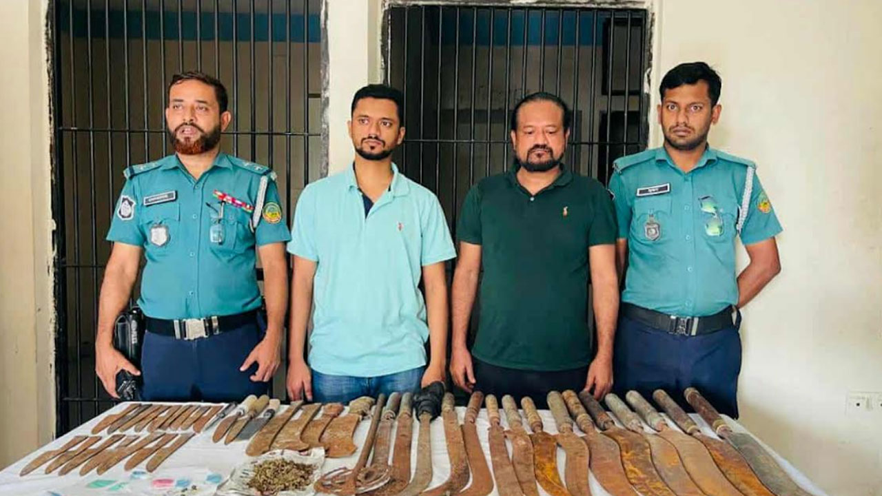 বিপুল পরিমাণ দেশীয় অস্ত্র ও মাদকসহ বাবা-ছেলে আটক