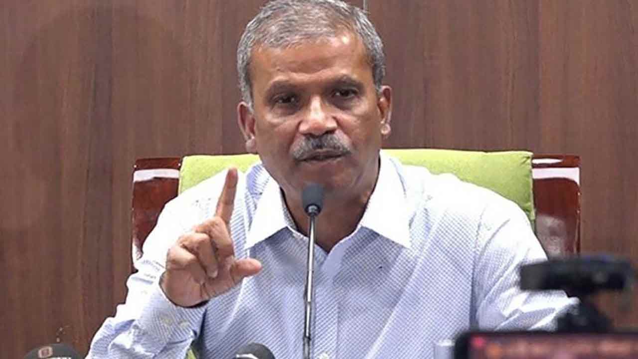 গণভোট ইস্যুতে দ্রুতই সিদ্ধান্ত হবে: আসিফ নজরুল