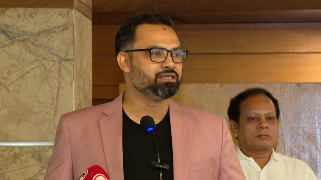 ‘ক্রীড়া উপদেষ্টা কাউন্সিলরদের থ্রেট দিয়েছেন, নির্বাচনে আর্থিক লেনদেনও হয়েছে’