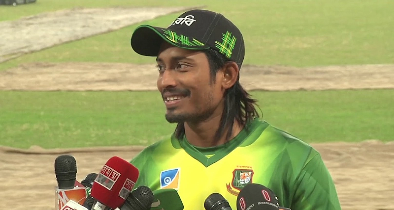 লাইভে এসে বিসিবির দিকে পাল্টা আঙুল এনামুল হক বিজয়ের