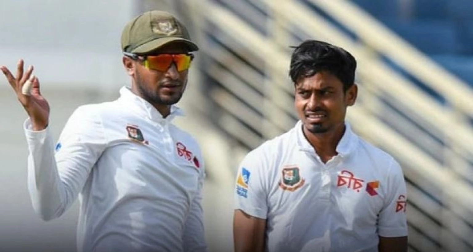 সাকিবকে পেছনে ফেলে ইতিহাস গড়ার সহজ সুযোগ তাইজুলের সামনে
