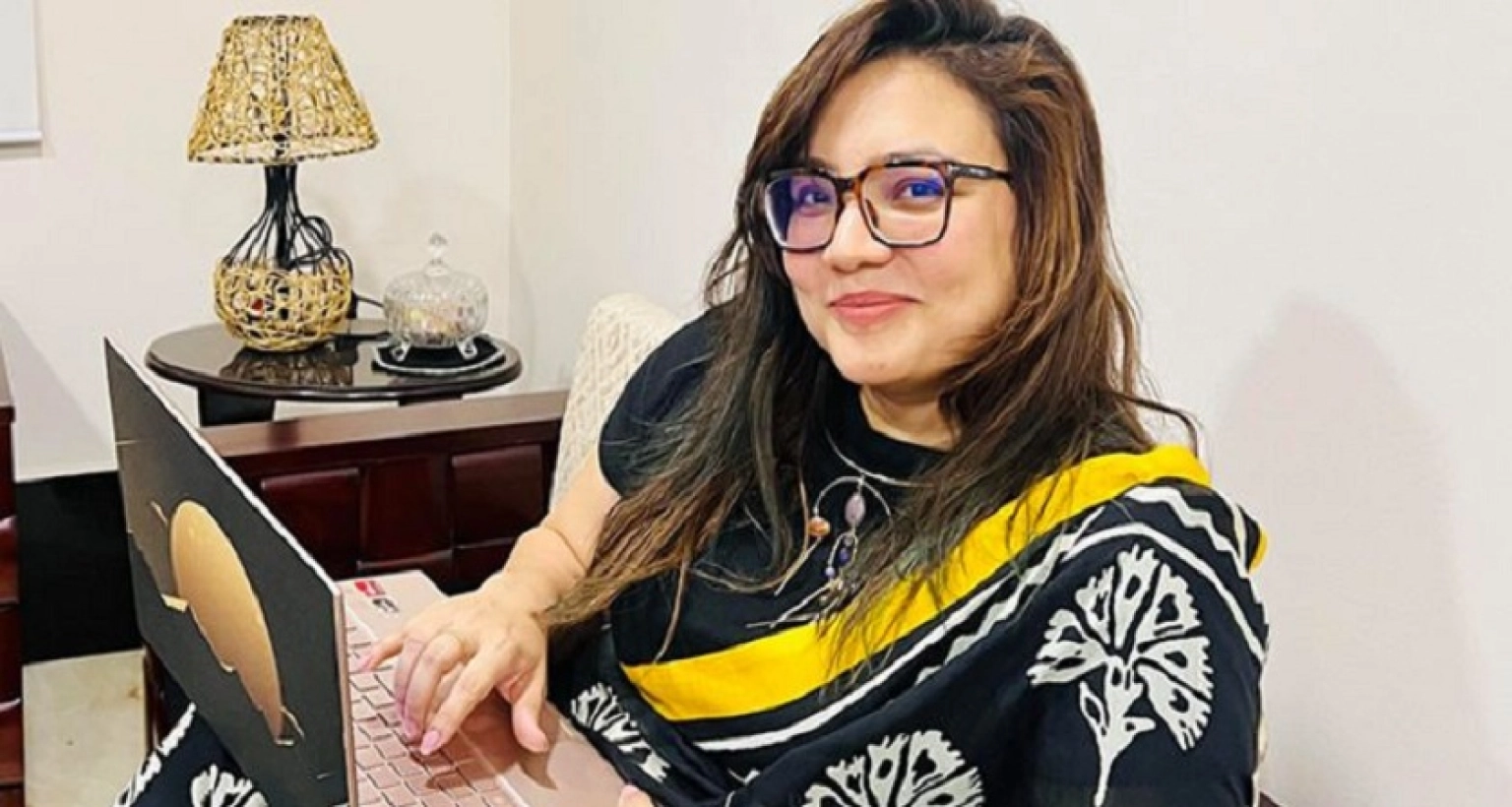 ভোরে উঠে দেখি জামায়াত আমিরের টুইটার স্ট্যাটাস নিয়ে আমার ইনবক্সে ঝড়: মোনামি