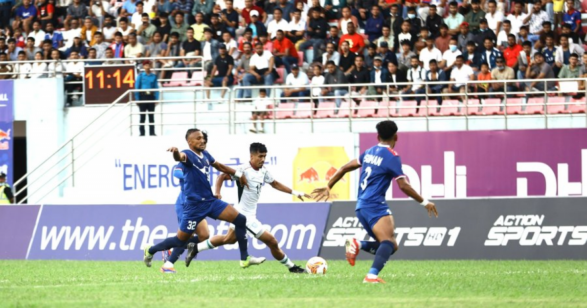 নেপালের বিপক্ষে পিছিয়ে বাংলাদেশ