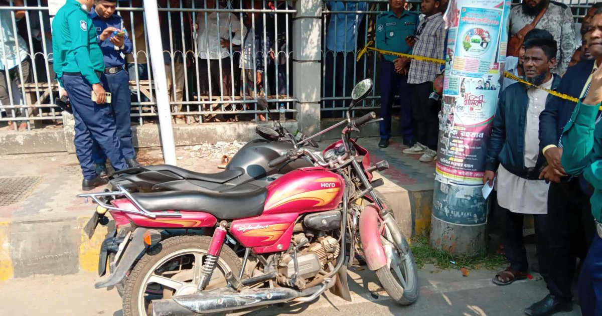 খুলনায় আদালতের সামনে ২ জনকে গুলি করে হত্যা