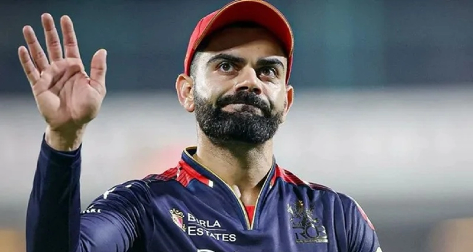 ৮ বছরের সম্পর্কের ইতি টানলেন কোহলি