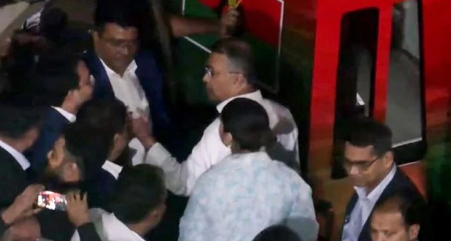 গুলশানের ১৯৬ নম্বর বাসায় তারেক রহমান