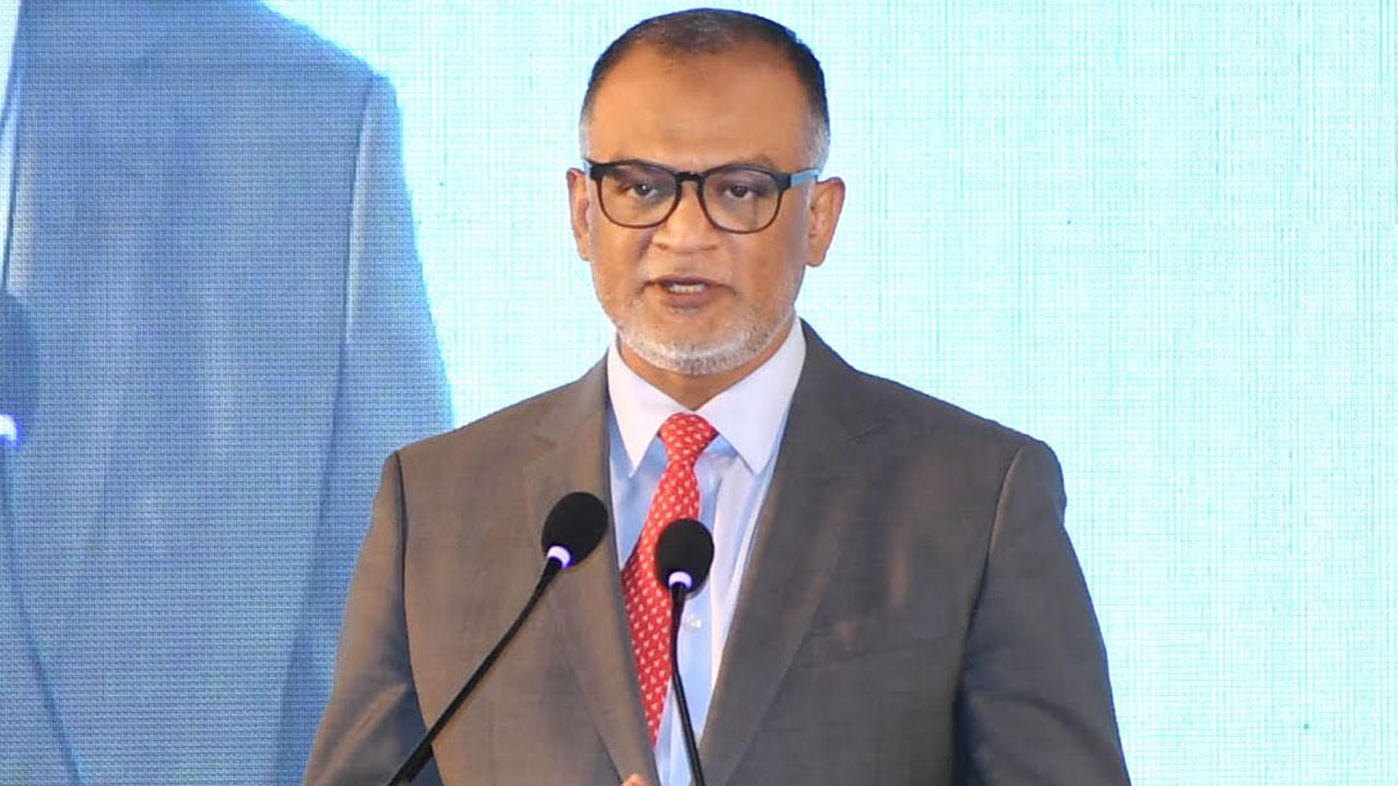 আলু উৎপাদন ও ভোগে বৈচিত্র্য না এলে সমস্যা কাটবে না: বাণিজ্য উপদেষ্টা