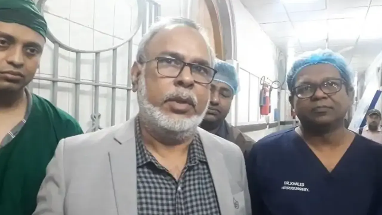 আমরা আপনাদের কোন আশার কথা সোনাতে পারছি না, তবে উনি বেঁচে আছেন: ড. জাহিদ