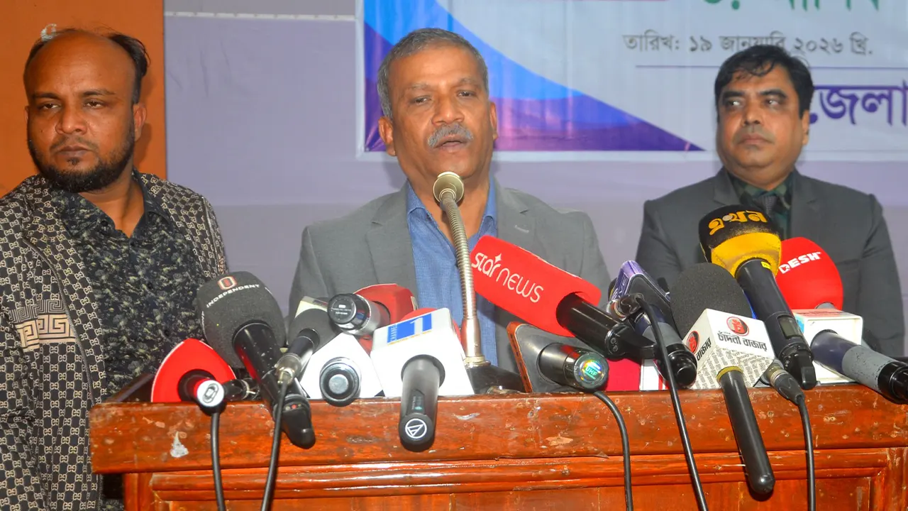 ভোটে যদি কেউ বাধা দেয়, তাহলে সে শেখ হাসিনা হয়ে যাবে : আসিফ নজরুল