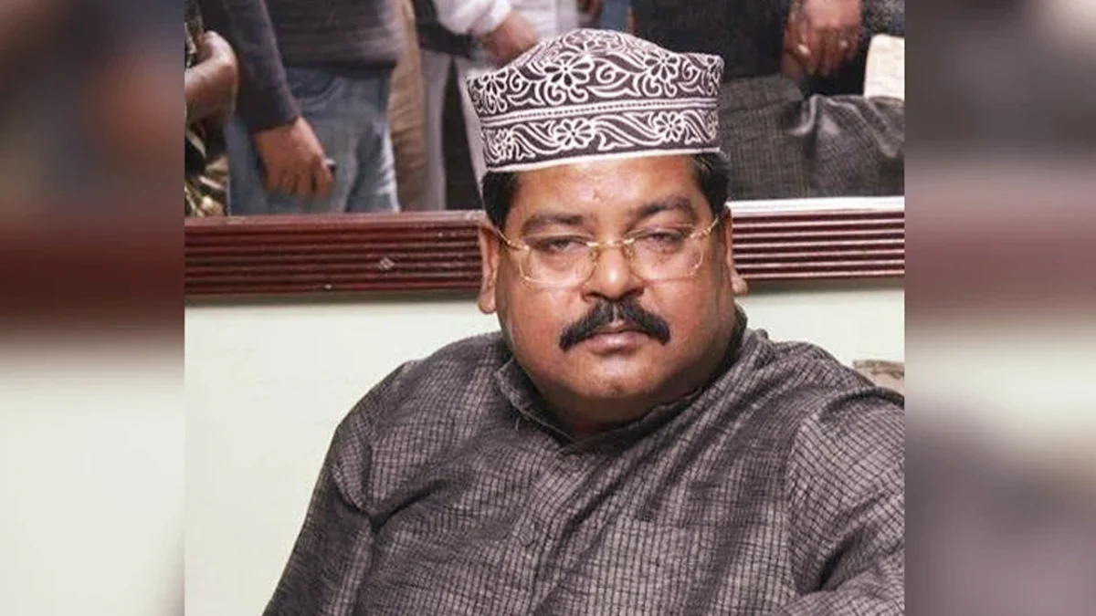 সাবেক এমপির গাড়ি ও সুপার মার্কেটসহ ৬৯৪ শতক জমি জব্দ