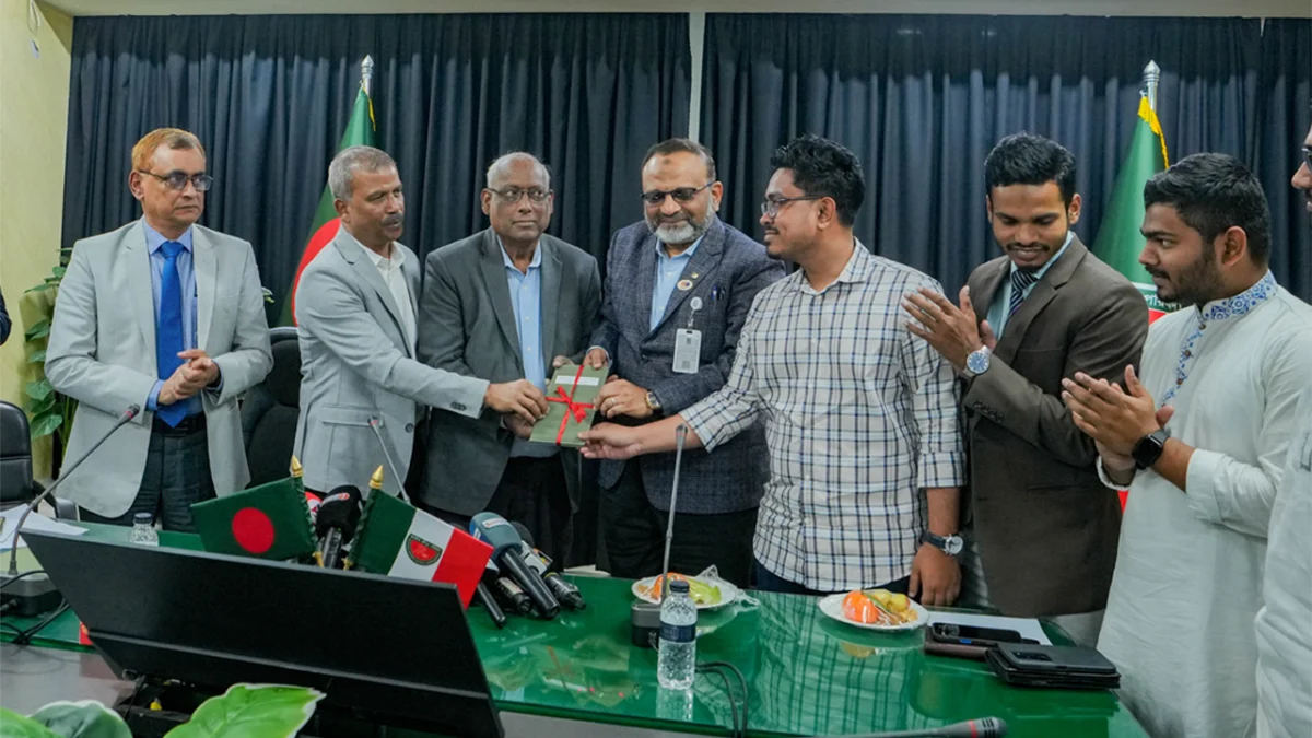 ঢাকা বিশ্ববিদ্যালয়কে বিসিবি দিল ২ কোটি টাকা