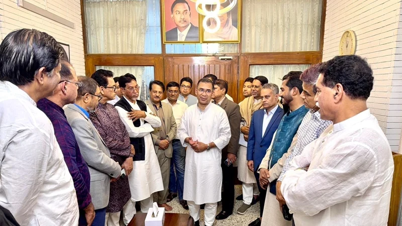তারেক রহমানের সঙ্গে বিজয়ী প্রার্থীদের সৌজন্য সাক্ষাৎ