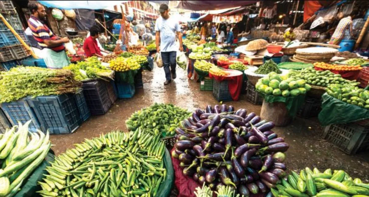 লাফিয়ে লাফিয়ে বাড়ছে বেগুন, টমেটো ও শসার দাম