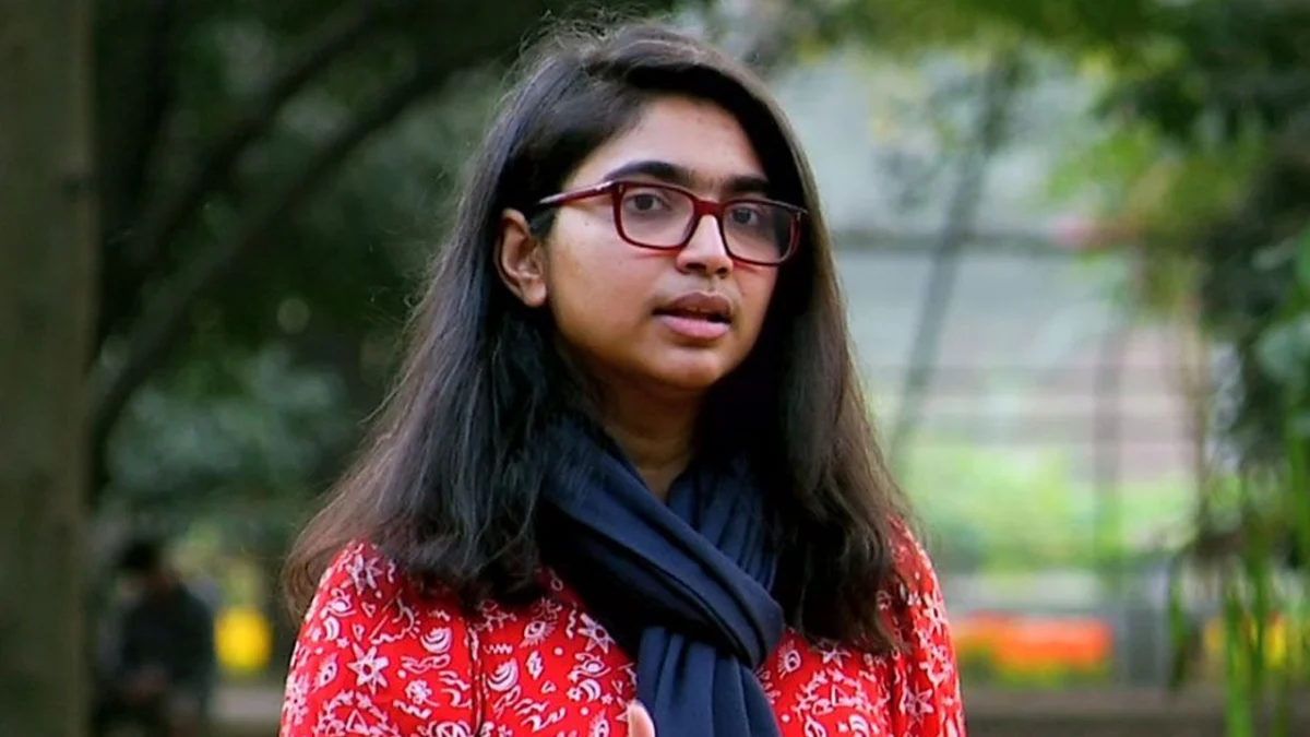 ‘সড়কে চাঁদা’ নিয়ে মন্ত্রীর বক্তব্যে আপত্তি তুললেন তাসনিম জারা