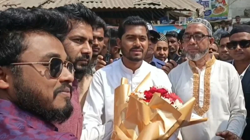 আমরা নতুন একটা বাংলাদেশ বিনির্মাণ করতে চাই: নুরুল হক নূর