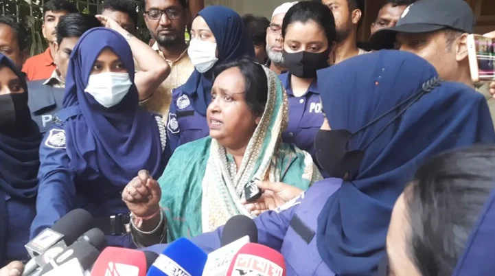 আরও এক হত্যা মামলায় গ্রেফতার দেখানো হলো আইভীকে