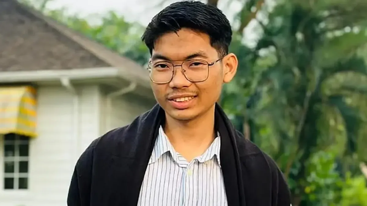 মুক্তিযুদ্ধ নিয়ে ডাকসু নেতা সর্বমিত্রের ফেসবুক স্ট্যাটাস