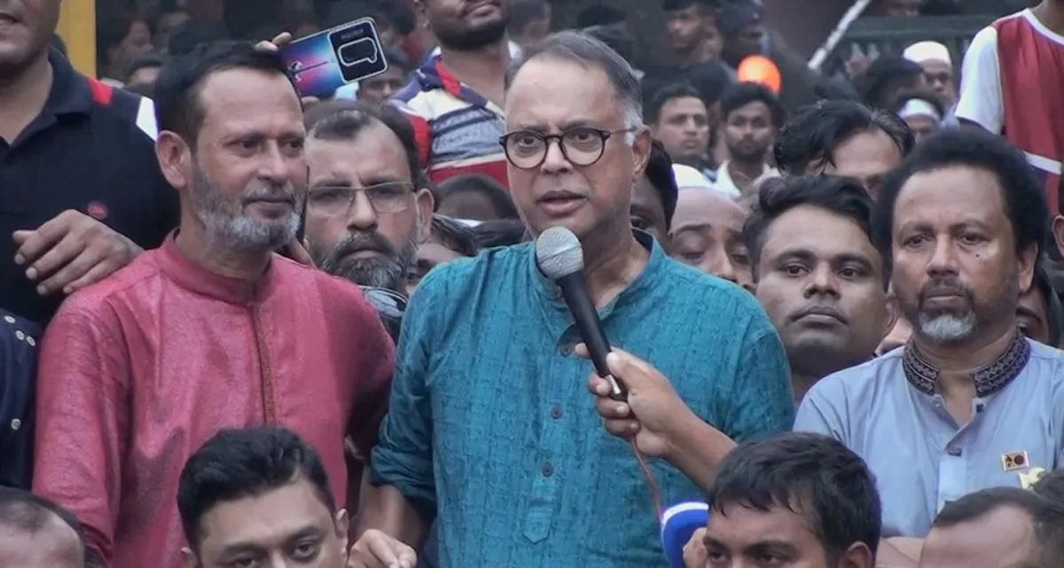 ‘জ্বালানি তেল নিয়ে উদ্বিগ্ন হওয়ার কিছু নেই, আরও ২ ভ্যাসেল আসছে’