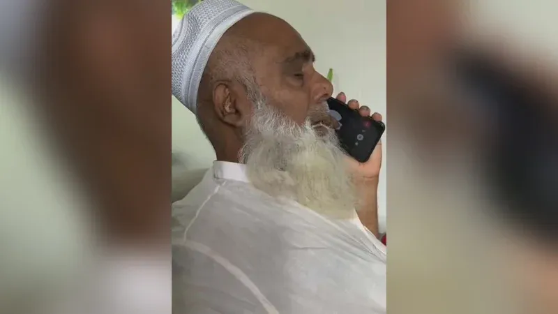 কুমিল্লায় ট্রেন দুর্ঘটনায় রেলমন্ত্রীকে ফোন করে অঝোরে কাঁদলেন এমপি মনিরুল হক