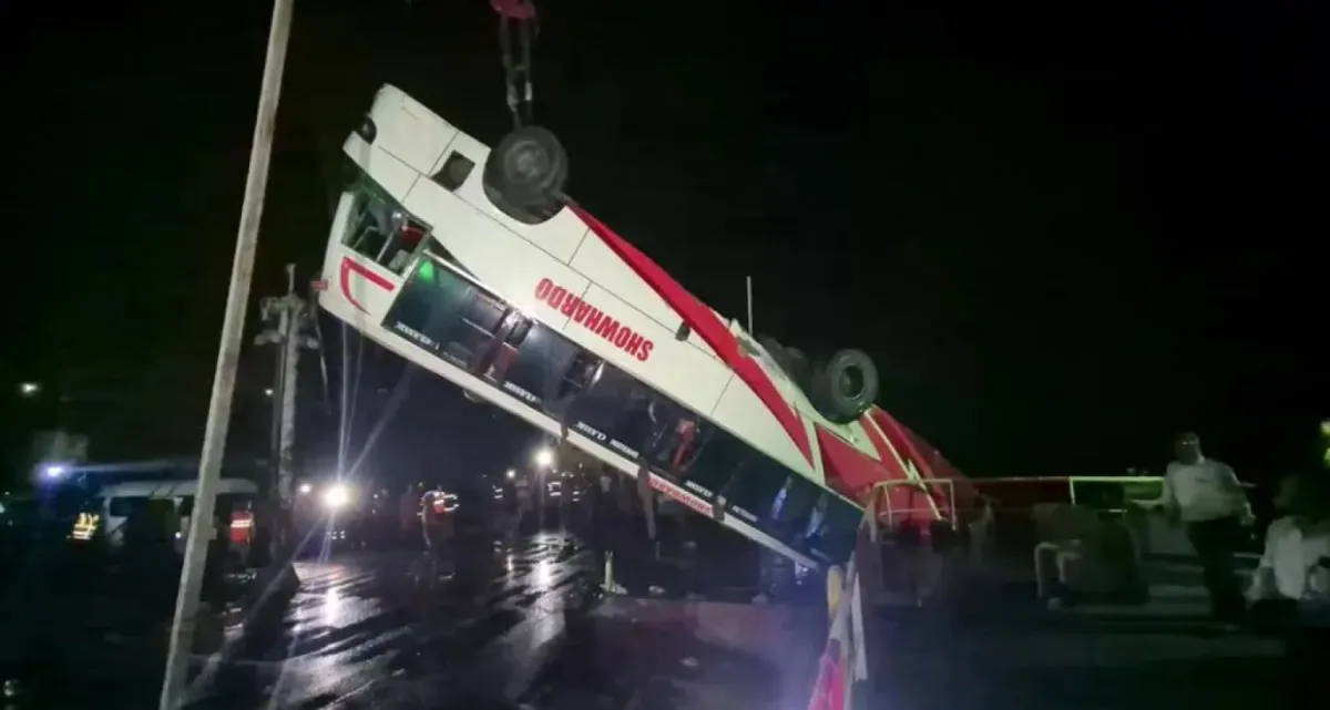 ব্রেক চাপলেও যে কারণে থামেনি পদ্মায় ডোবা বাসটি, মিলল চাঞ্চল্যকর তথ্য