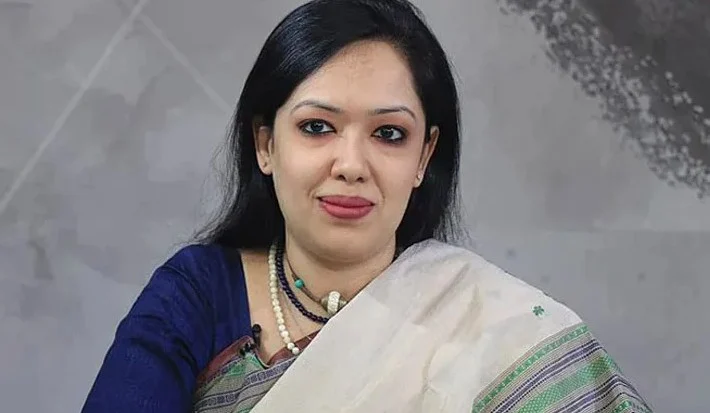 সংরক্ষিত নারী আসনের নির্বাচনে কোনো জোটে নেই রুমিন ফারহানা
