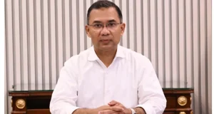 রাত ৩টা পর্যন্ত গুলশান কার্যালয়ে ব্যস্ত ছিলেন প্রধানমন্ত্রী