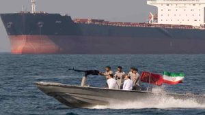 হরমুজ প্রণালিতে বিনামূল্যে নিরাপত্তা পাওয়া যাবে না : ইরান