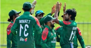 অবশেষে ফিরলেন সাকিব