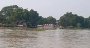 তলিয়ে গেছে নতুন নতুন এলাকা, ডুবে গেছে ফসলি জমি