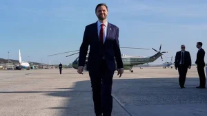 জেডি ভ্যান্সসহ পাকিস্তানে যাচ্ছেন মার্কিন প্রতিনিধিদল, সাড়া নেই তেহরানের