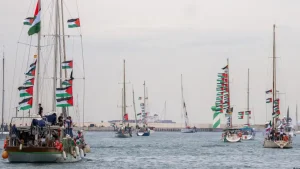 গাজাগামী নৌবহর সুমুদ ফ্লোটিলা থেকে ১৭৫ জনকে আটক করল ইসরাইল