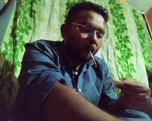 মাদক সদৃশ বস্তু সেবনের ছবি ভাইরাল বৈছাআ নেতার, থানায় জিডি