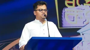 ডিবি পরিচয়ে উঠিয়ে নেওয়া হাসান নাসিমের মুক্তির দাবি ডাকসুর