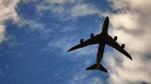 নিজেদের আকাশসীমা আংশিকভাবে খুলেছে ইরান