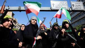 যুদ্ধকে ভয় পাচ্ছে না ইরানিরা, সরকারের প্রতি রয়েছে পূর্ণ আস্থা