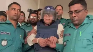 ট্রাইব্যুনালে আসতে অস্বীকৃতি জানিয়েছিলেন, প্রসিকিউশনের নির্দেশ মেনে হাজির করা হয়েছে সাবেক মন্ত্রী কামরুলকে