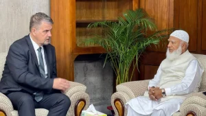 সংস্কার বাস্তবায়নে বিএনপির টালবাহানার কথা ইইউকে জানালেন বিরোধীদলীয় নেতা