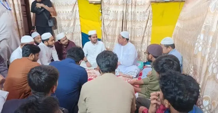 চরমোনাই মাহফিলে আসিফ মাহমুদের নেতৃত্বে এনসিপি প্রতিনিধি দল