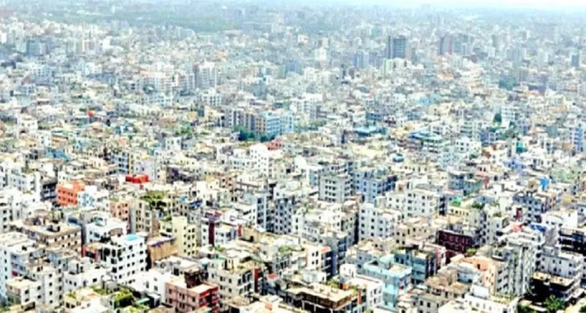 আগামী দুই মাসের মধ্যে বিপুলসংখ্যক মানুষ ঢাকা ছাড়তে পারে